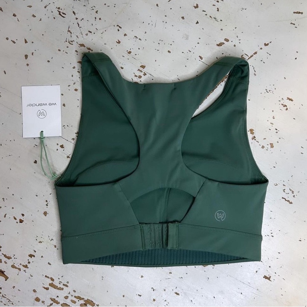 WE WANDER - NEW W TAGZ -  Sports Bra
